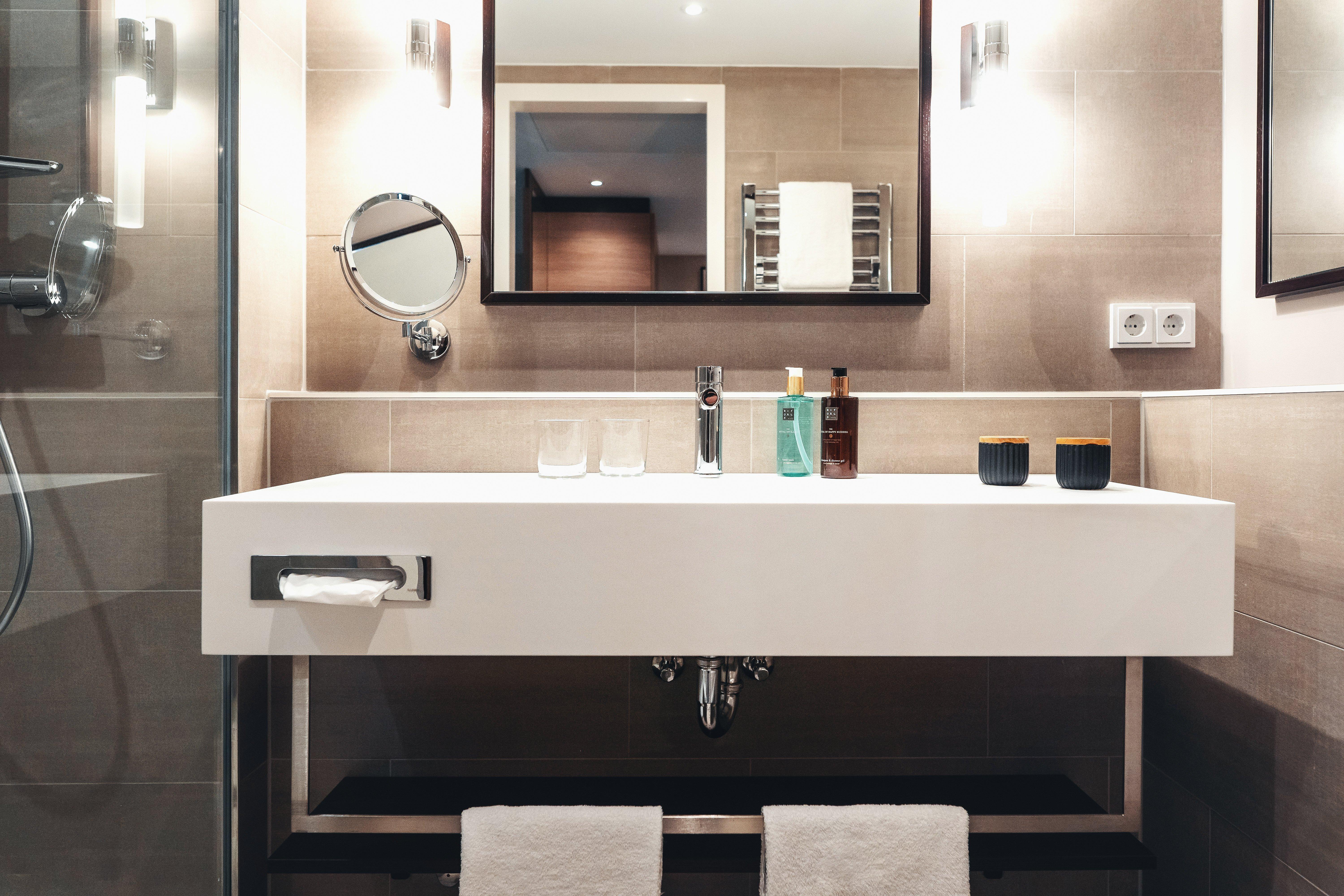 Holiday Inn Berlin City Center East Prenzlauer Berg By Ihg Berlim Exterior foto