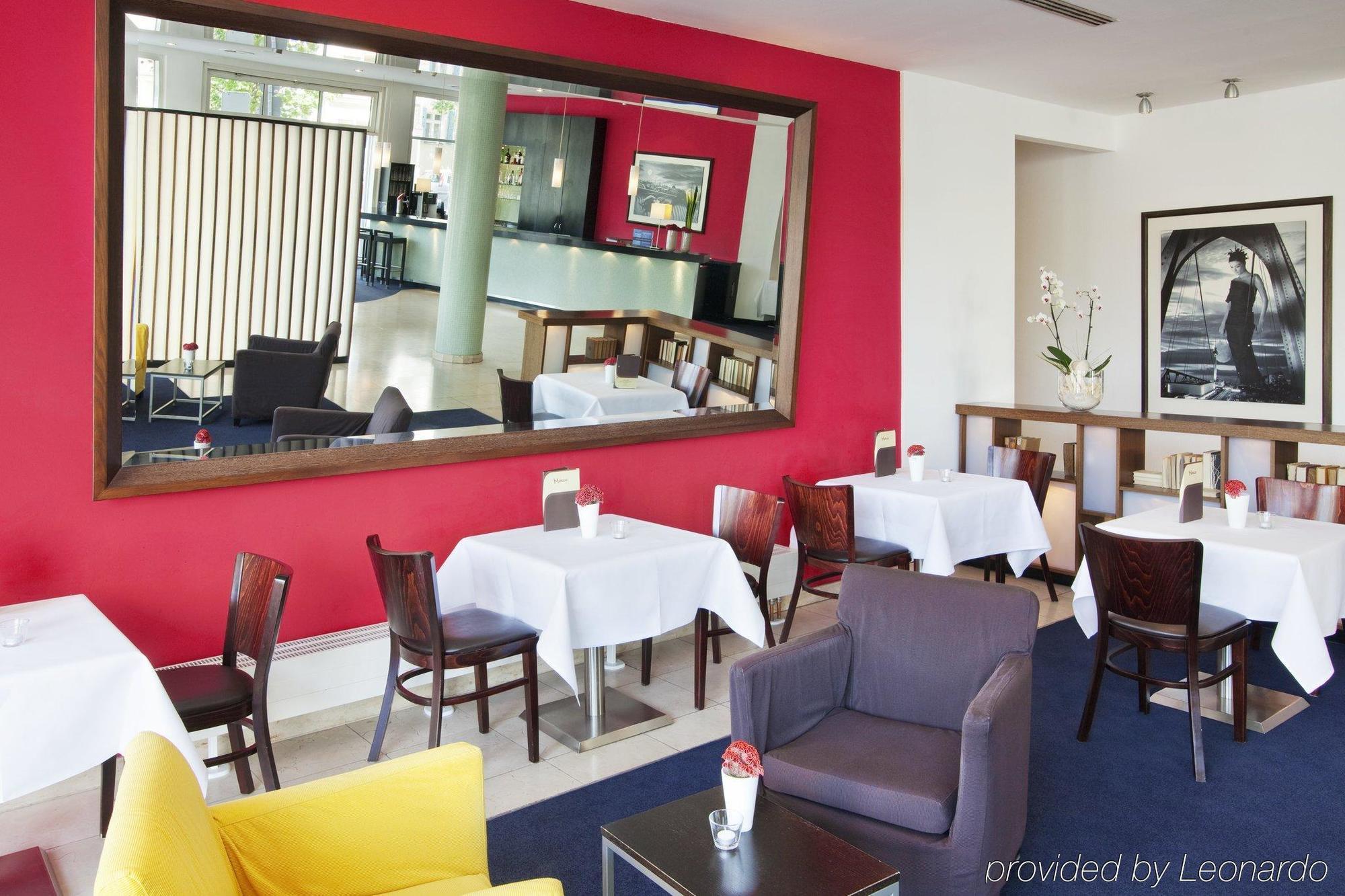 Holiday Inn Berlin City Center East Prenzlauer Berg By Ihg Berlim Restaurante foto